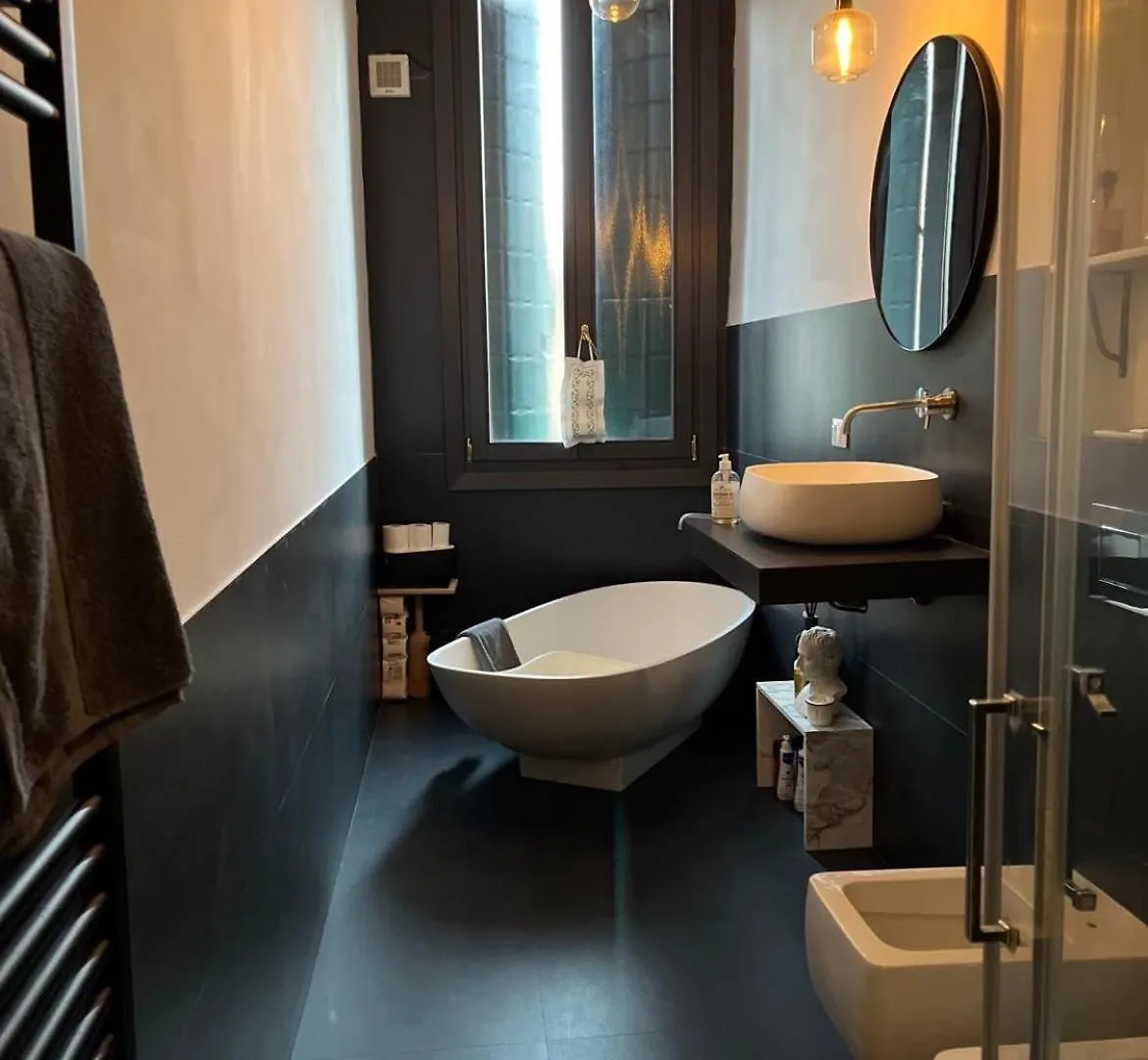 Biennale Do Pozzi Family Apartment Venice